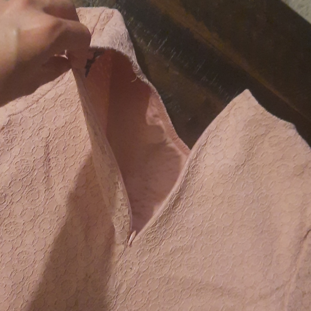 Pink blouse - Picture 7 of 8